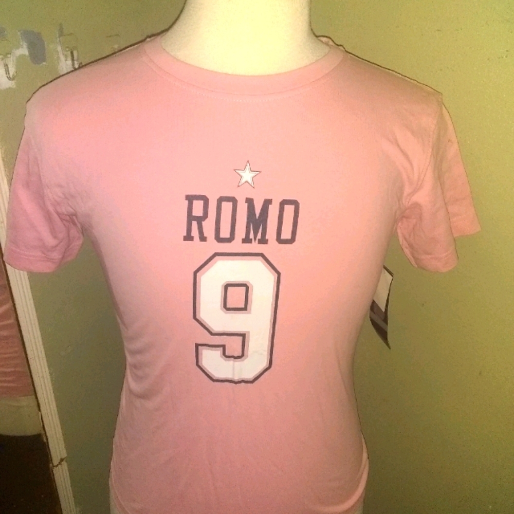 Cowboys Size M #9 Romo Shirt